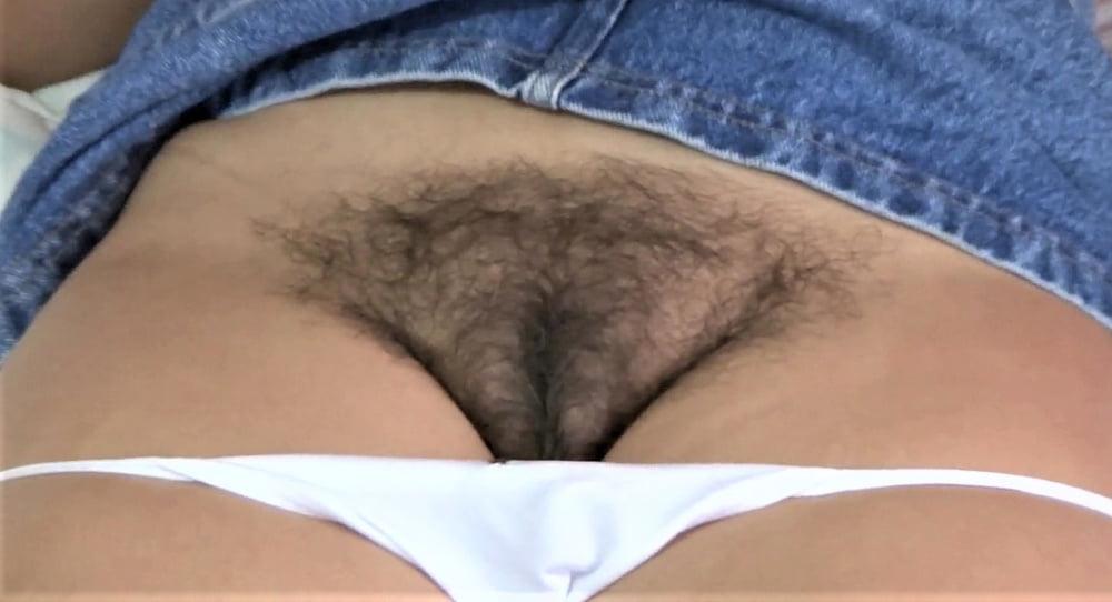 25P PACK 100 PHOTOS OF MY HOTWIFE IN MINISKIRT -ESPOSA MINIFALDA