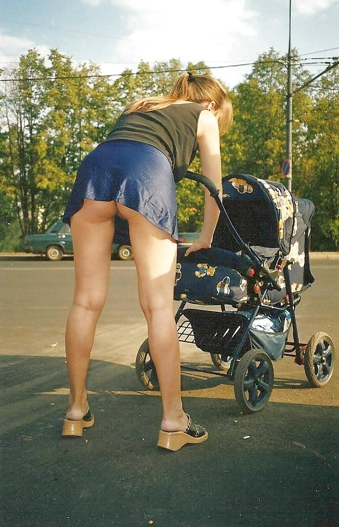 25P Flashing Moms 2