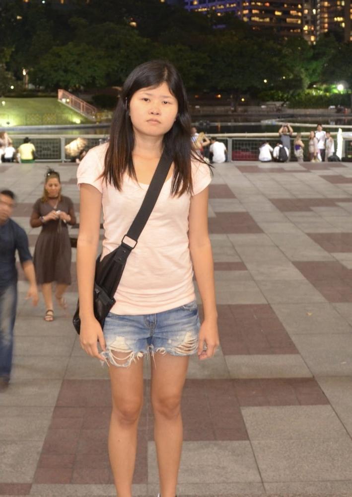 25P Asian schoolgirl 18+
