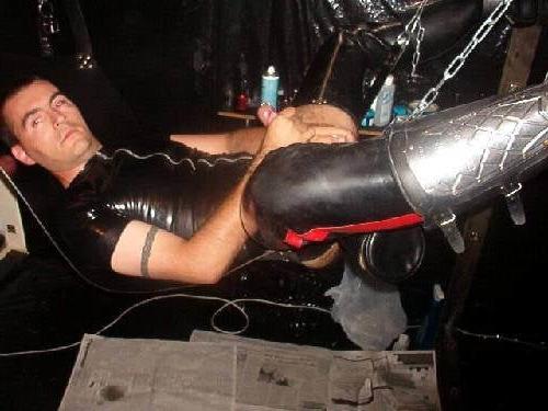 20P In leather and rubber for sex 2