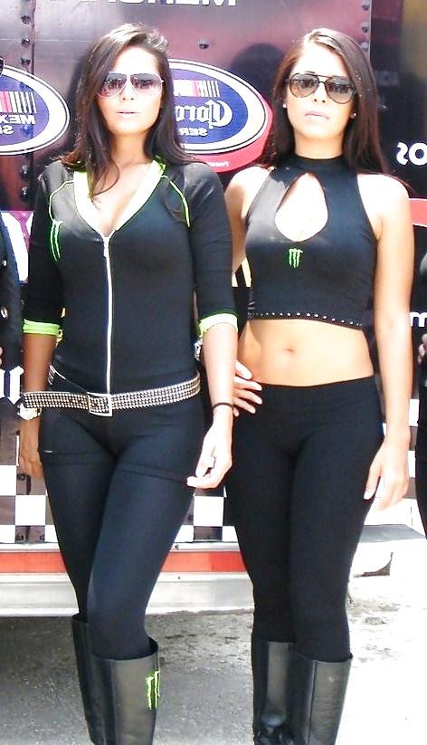 25P Tight pants