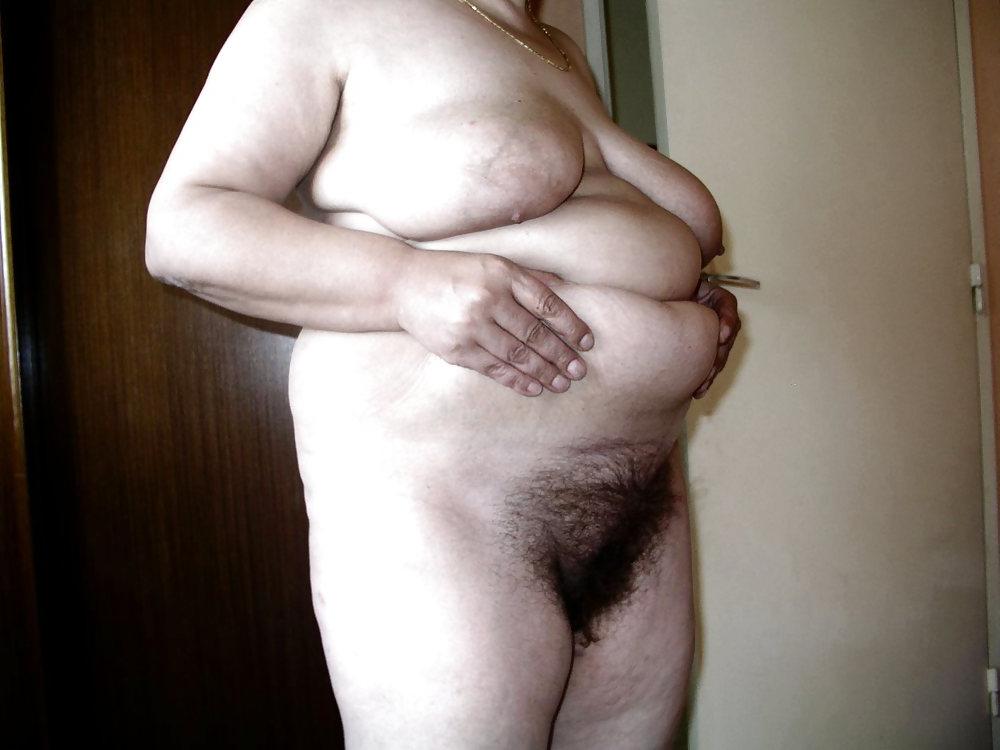 8P HAIRY GRANNY 190