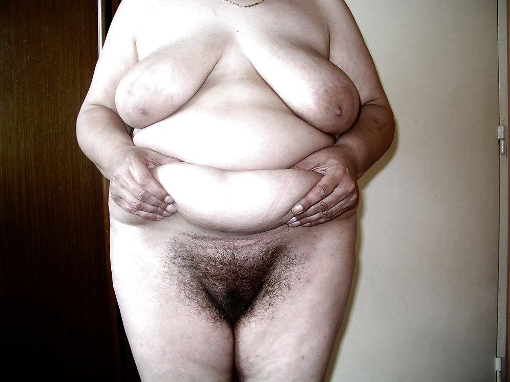 8P HAIRY GRANNY 190