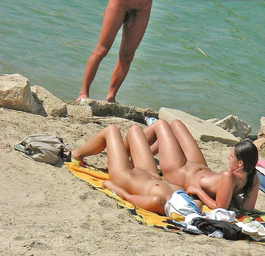 25P Nudist Beach Teens
