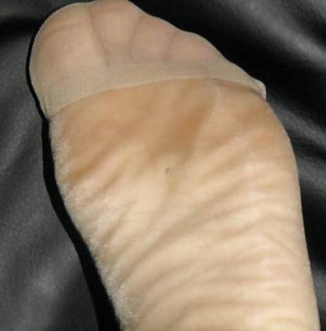 25P Nylon foot love