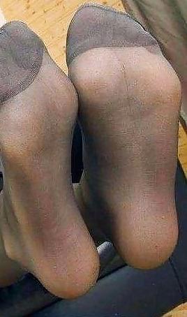 25P Nylon foot love