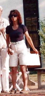 6P Mature woman seeks out couples