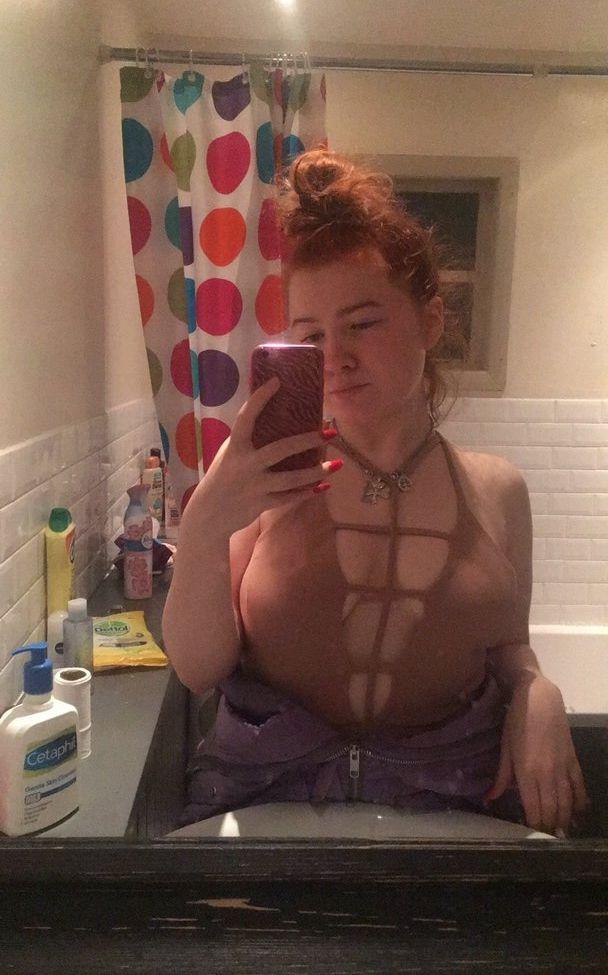 25P Scottish Find nude