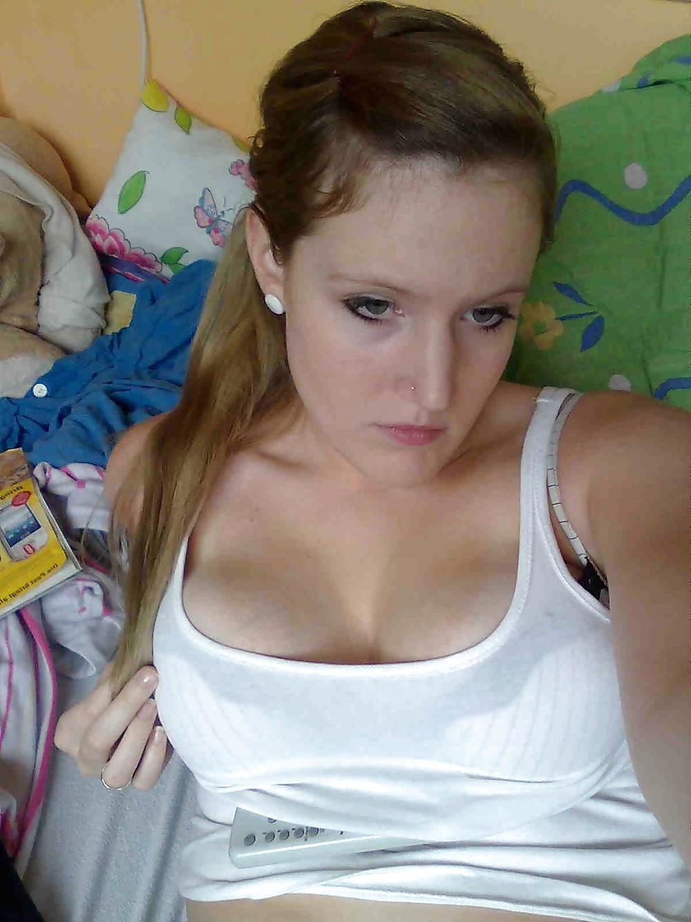 15P Busty Scottish Babe