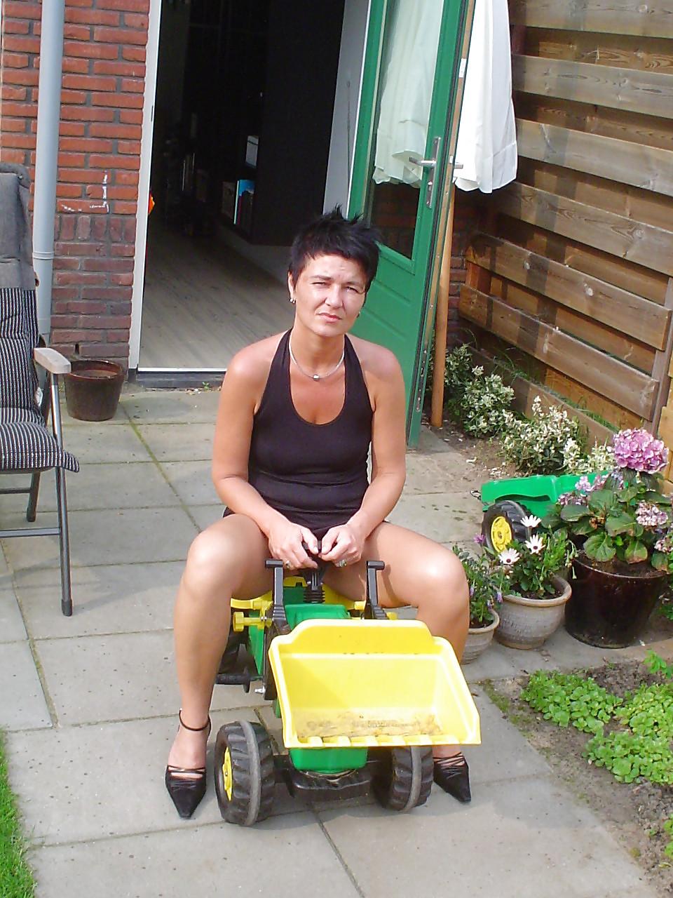 16P Dirty - Woman