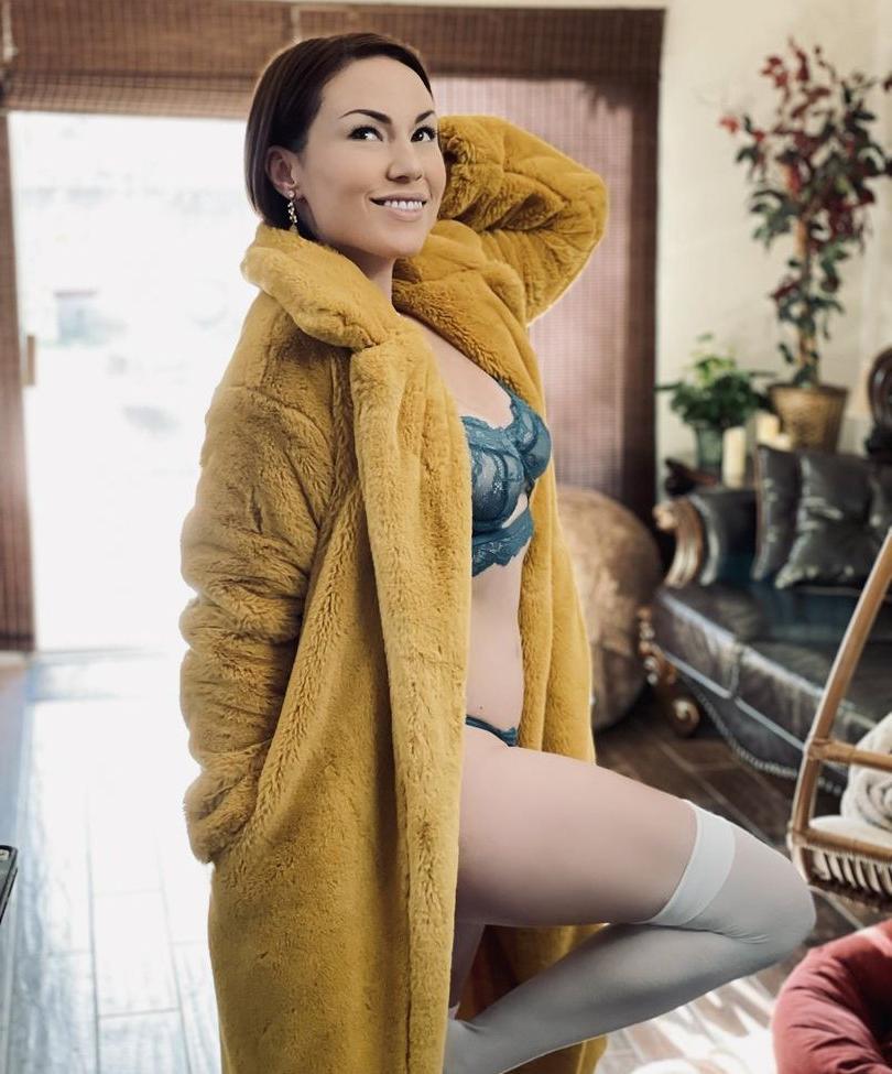 25P Secret Vivi nude