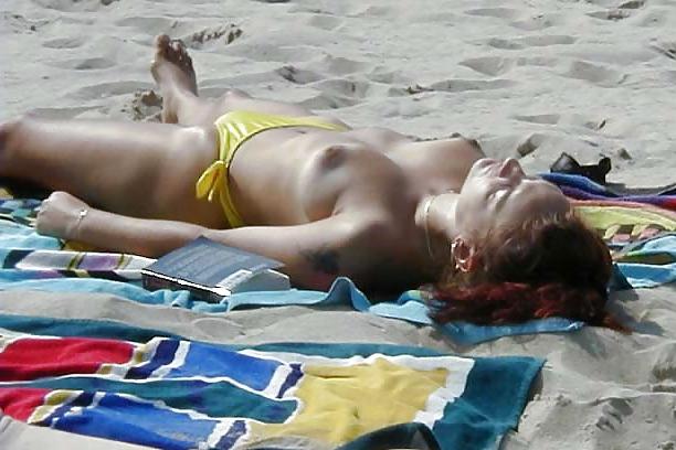 25P Beach Voyeur #2