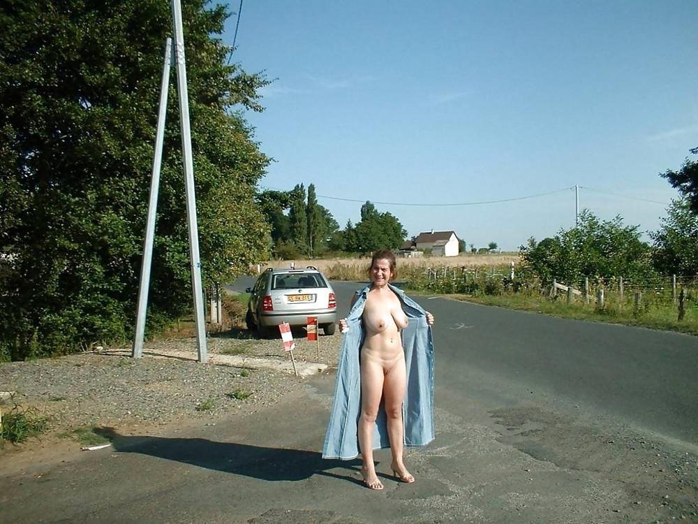 25P Les salopes s exhibent ( milf , mature )