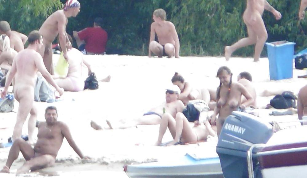 25P A Good Beach Day