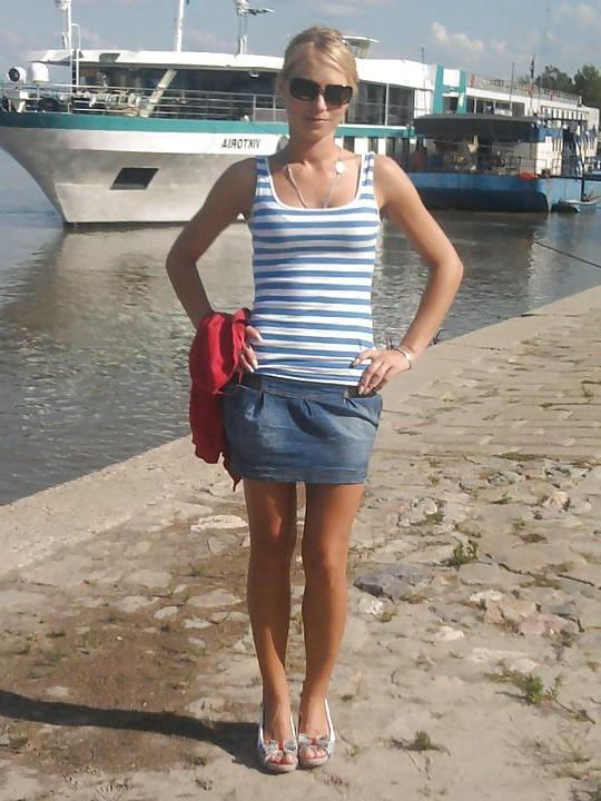 23P Serbian woman Petra 30+