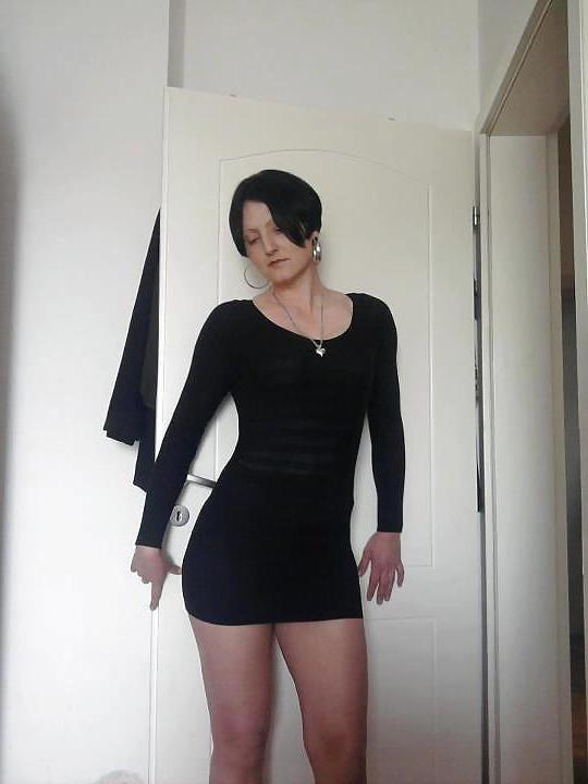 23P Serbian woman Petra 30+