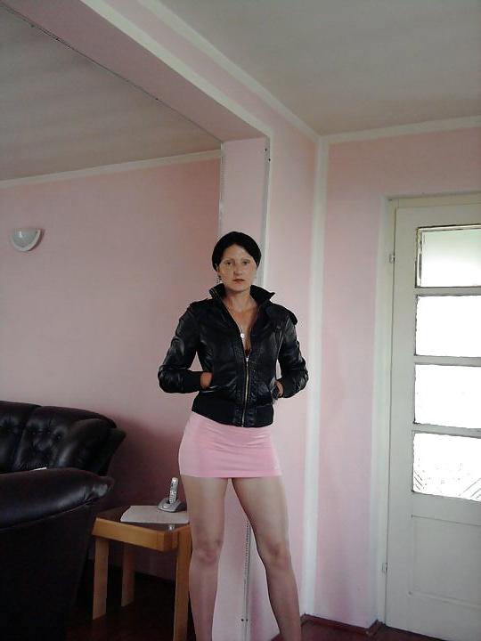 23P Serbian woman Petra 30+