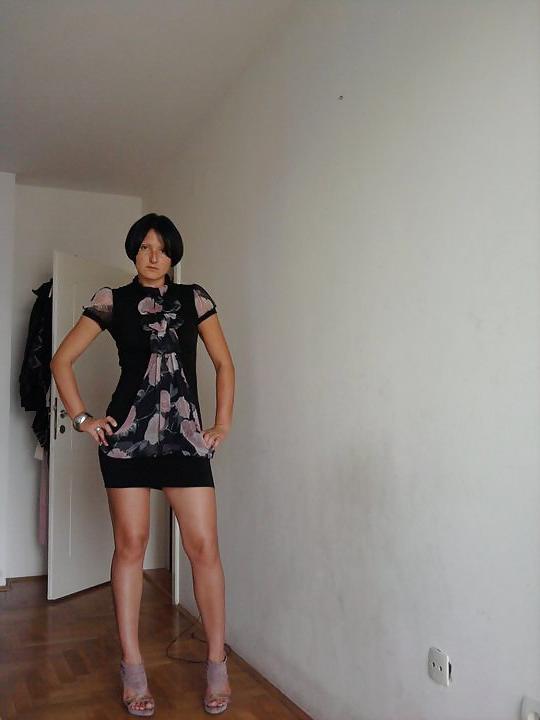 23P Serbian woman Petra 30+