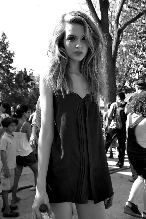 22P Just trying to seduce you .... in black and white
