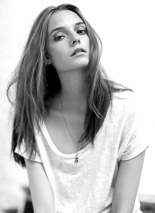 22P Just trying to seduce you .... in black and white