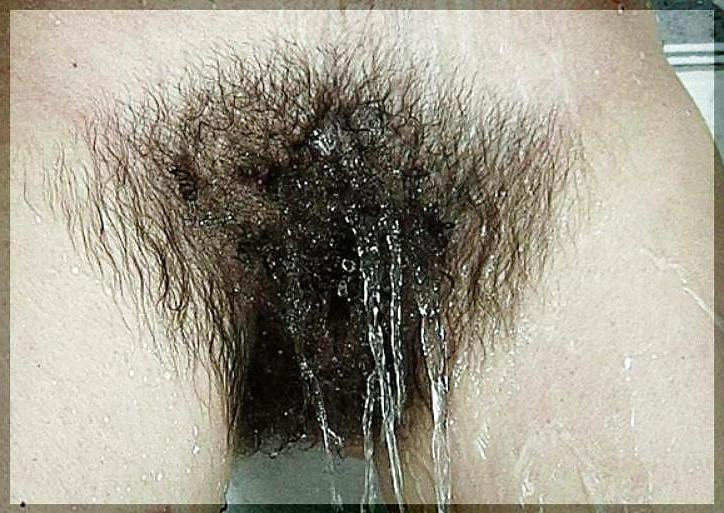 25P Natural Hairy Pussy 4 Ever!
