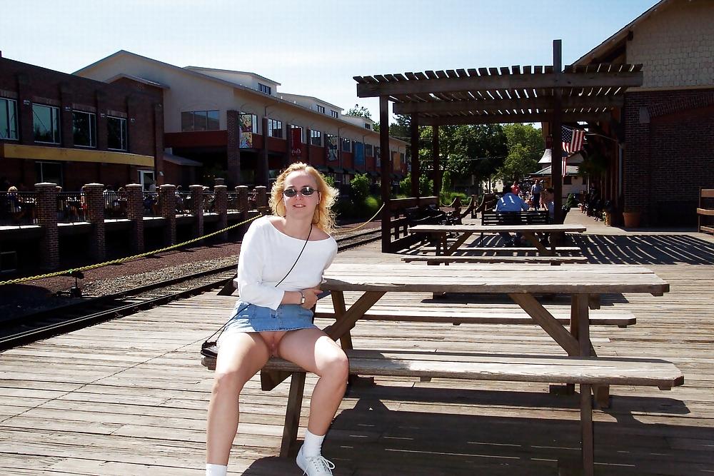 20P Kim flashing on vacation