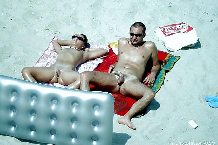 10P All naked beach