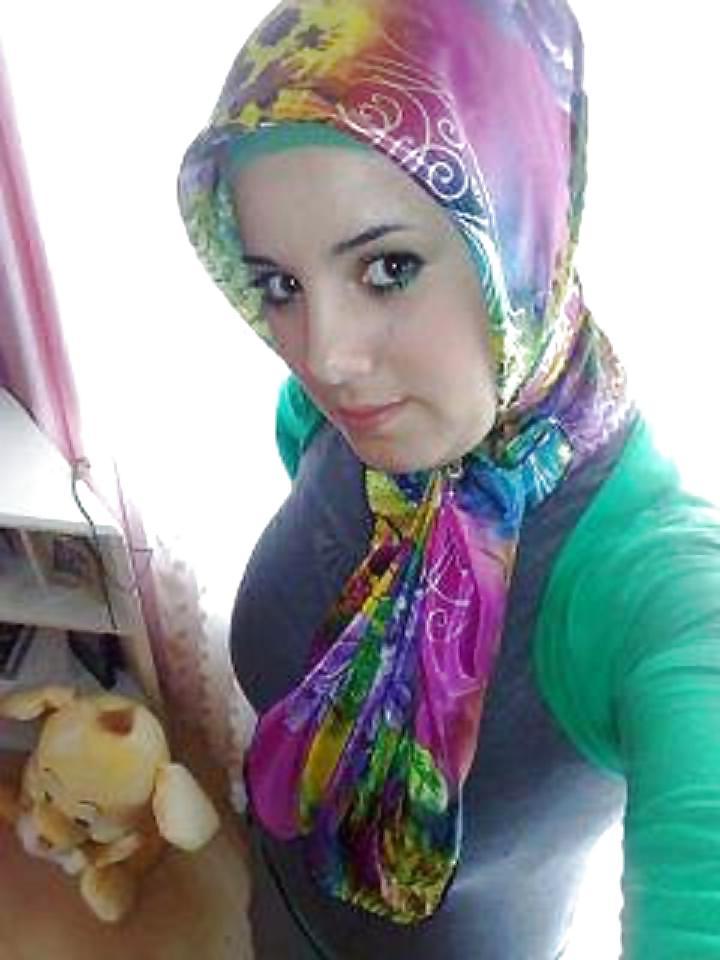 8P Busty arab and turkish woman