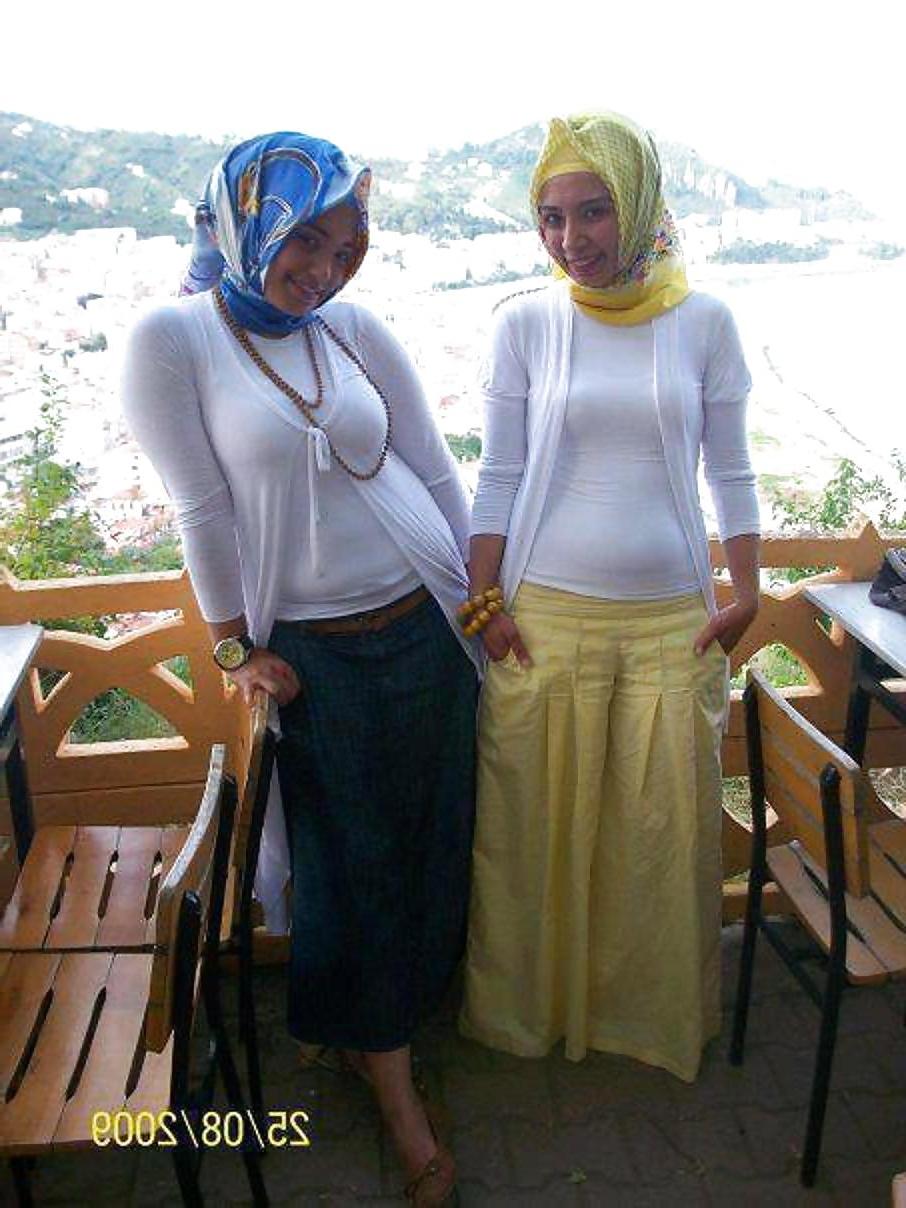 8P Busty arab and turkish woman