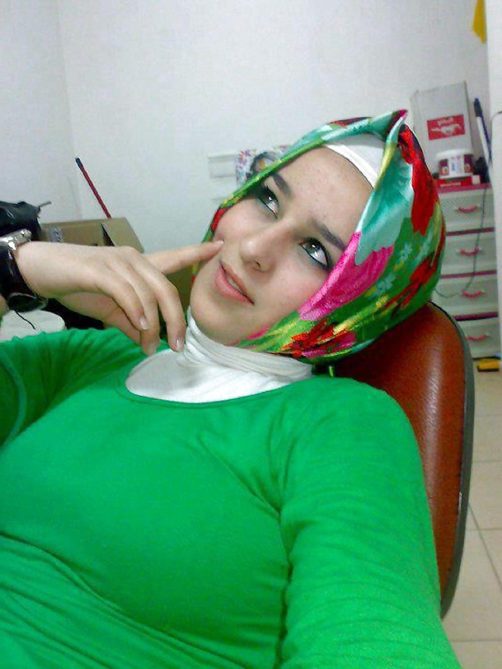 8P Busty arab and turkish woman