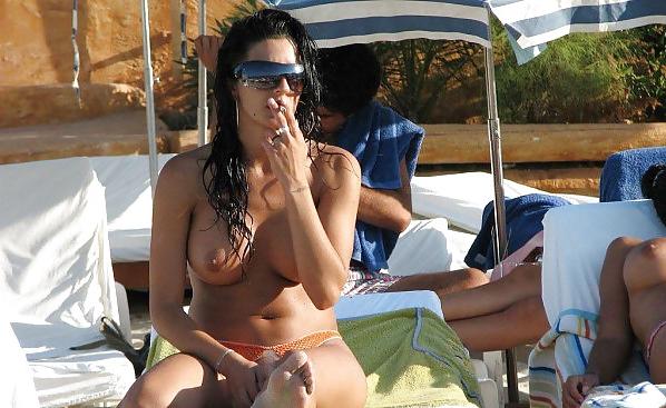 23P Beach Spy Photo's of girls 4