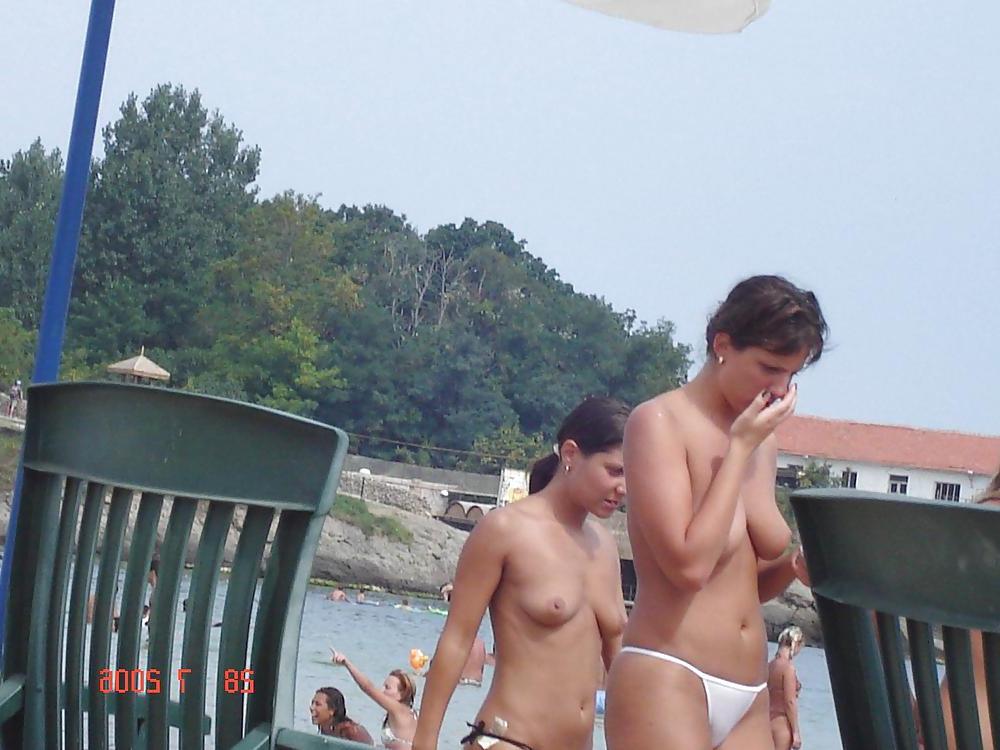 15P Nice beach, bikini and pool girls 14