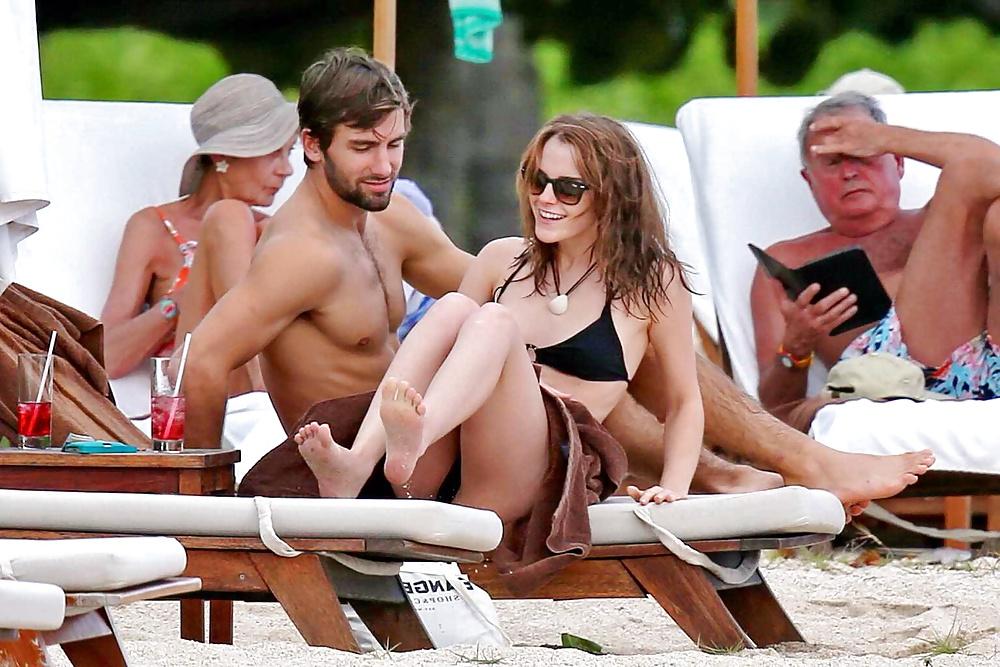 9P Emma Watson ass flash