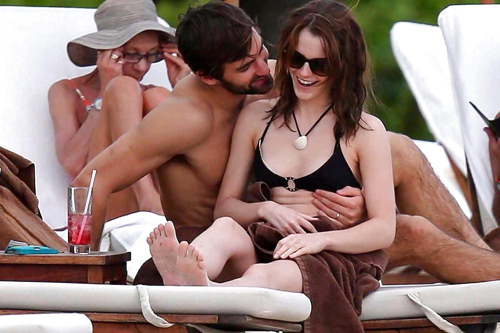 9P Emma Watson ass flash
