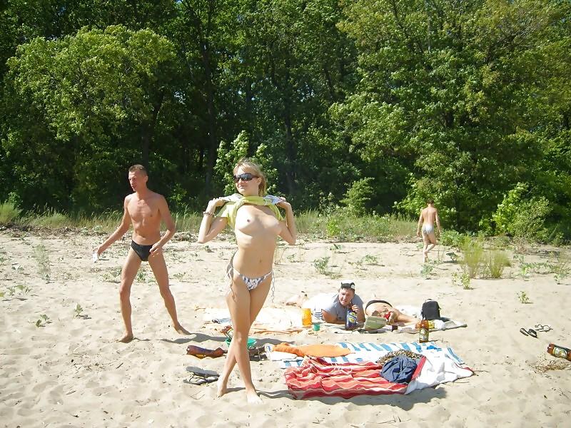 25P Beach girls 6.