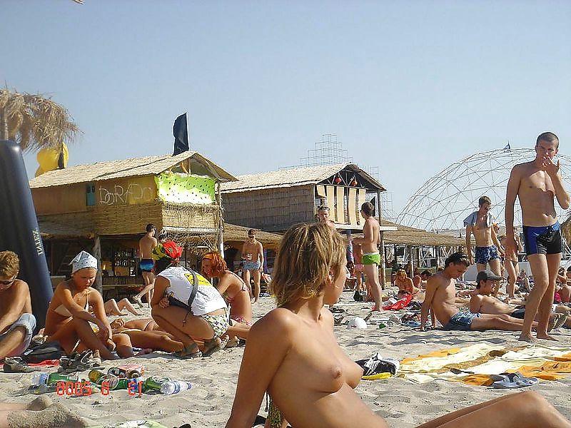 25P Beach girls 6.