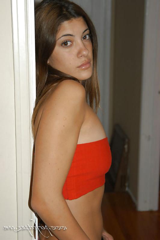 25P Leather latina