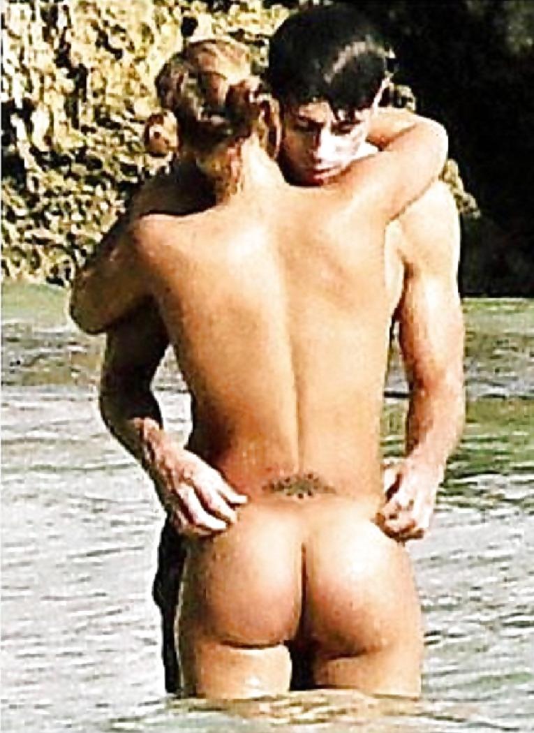 16P SEXX OoN THE BEACH ...