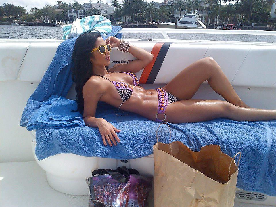 25P Hot Fitness Babes