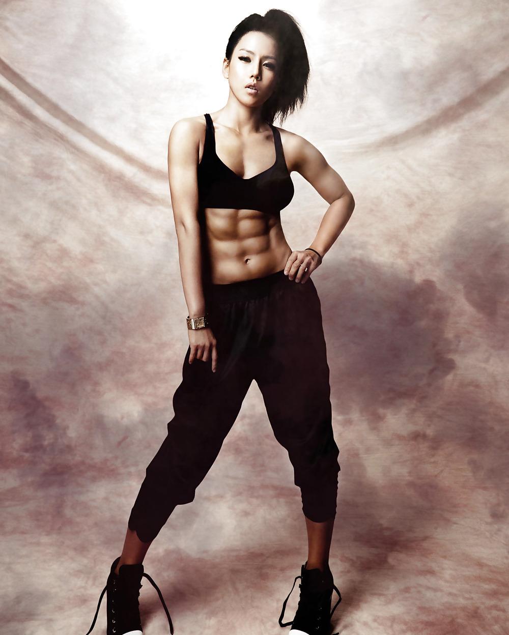 25P Hot Fitness Babes