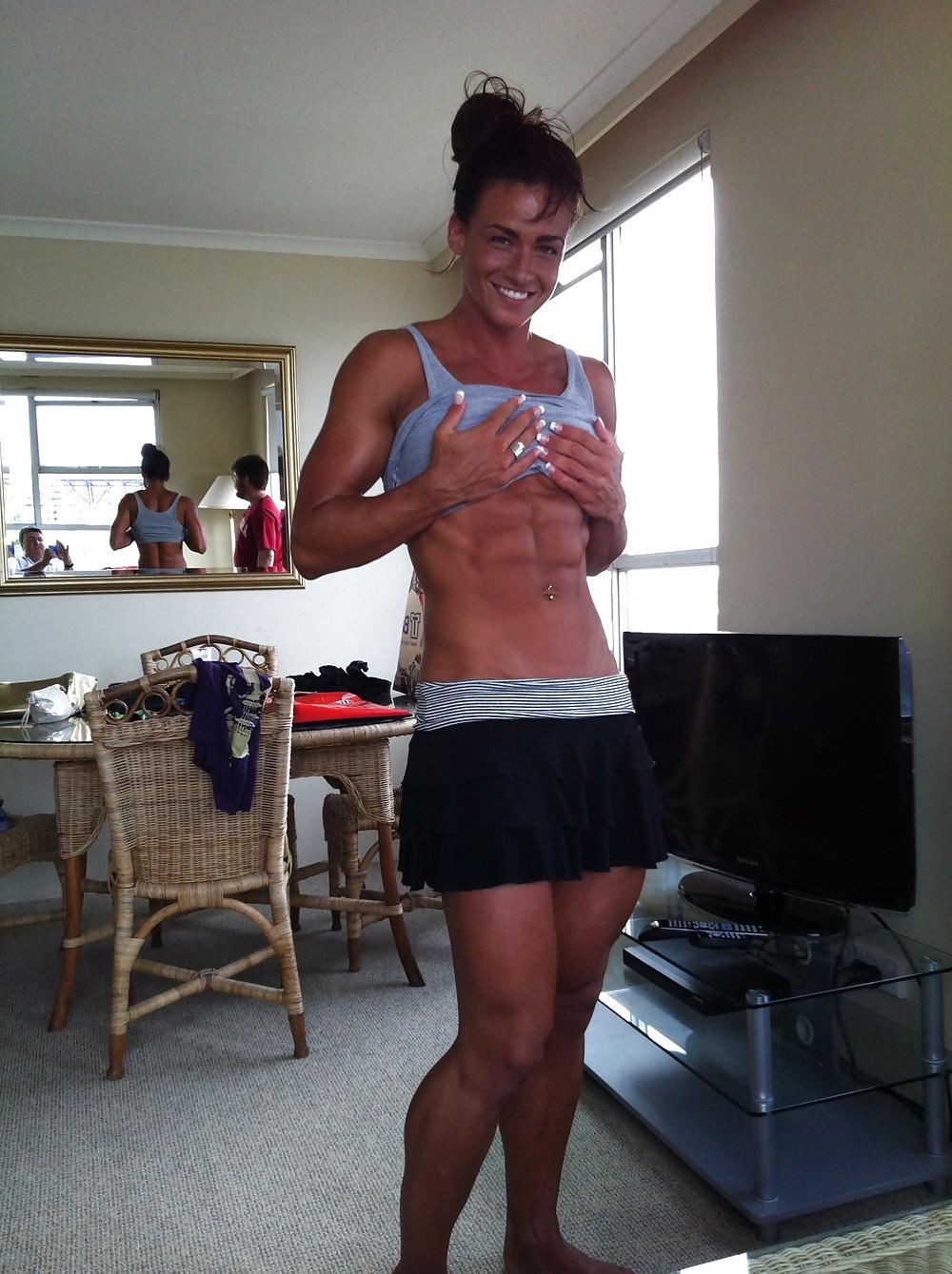 25P Hot Fitness Babes