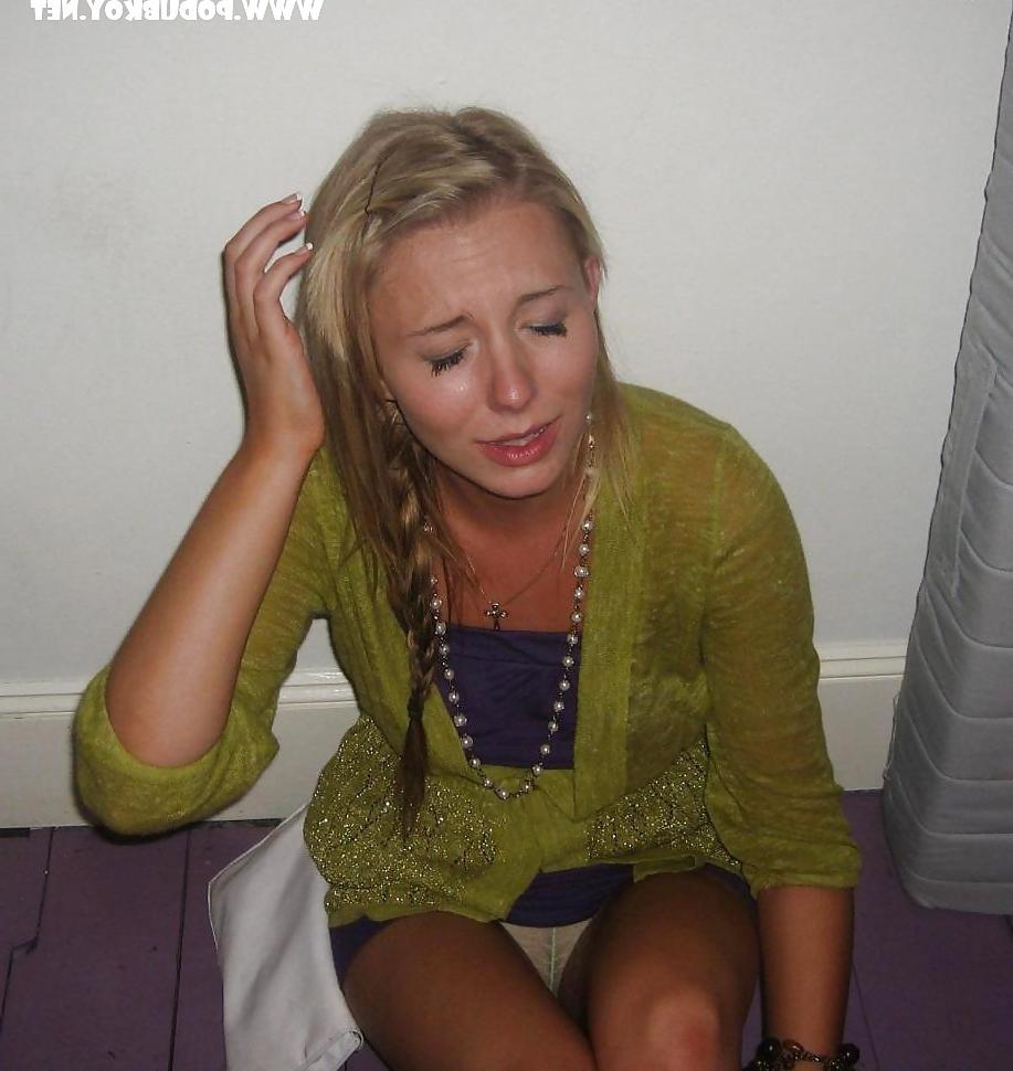 25P Upskirt 16
