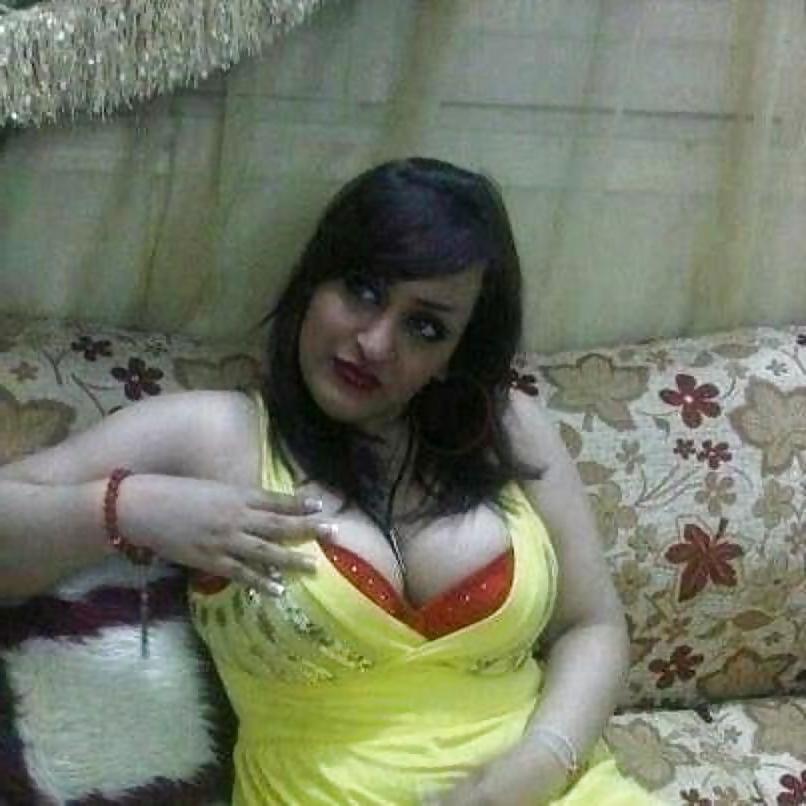 5P Arab woman