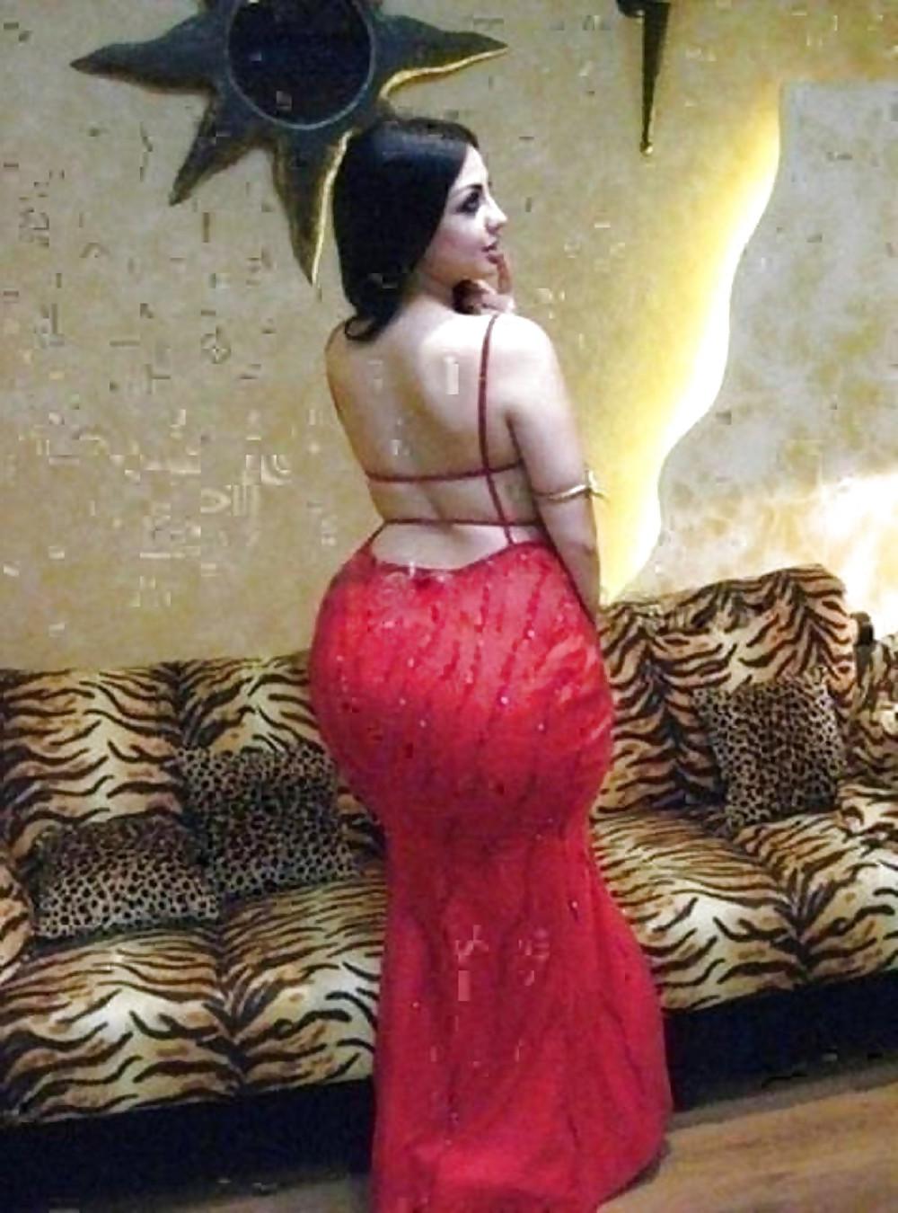 5P Arab woman