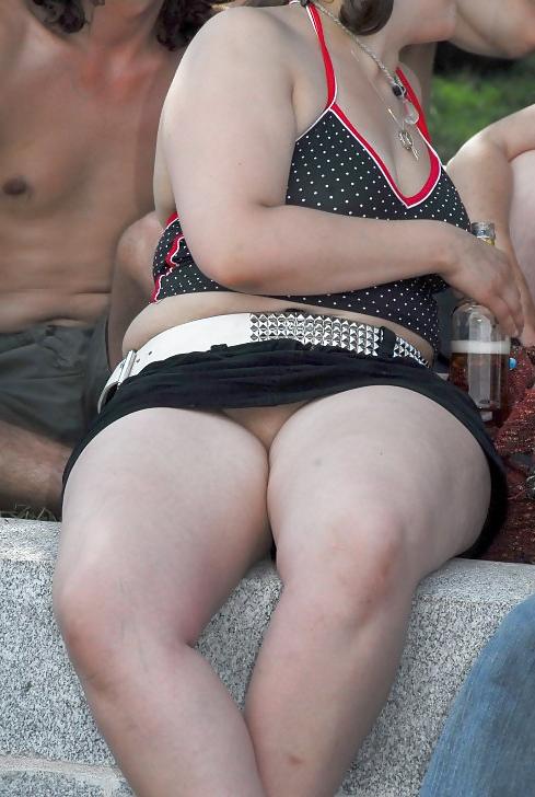 25P Upskirt 14