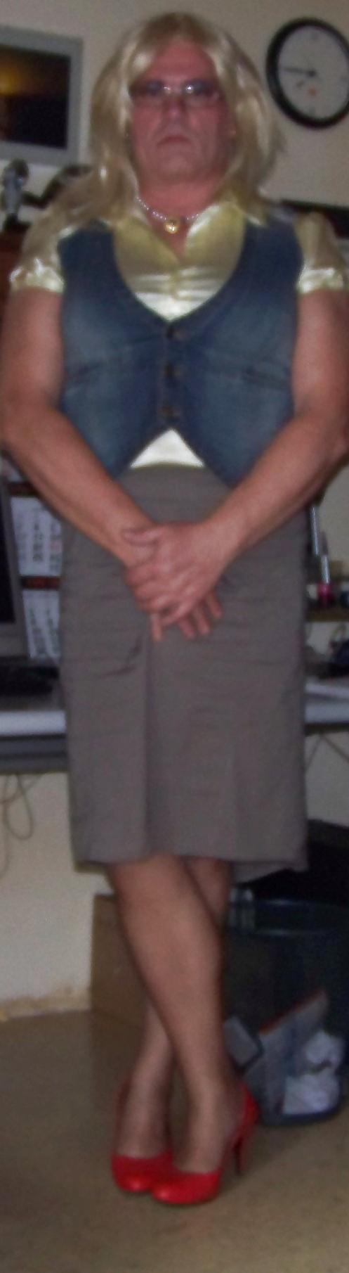 25P Sissy in Office again