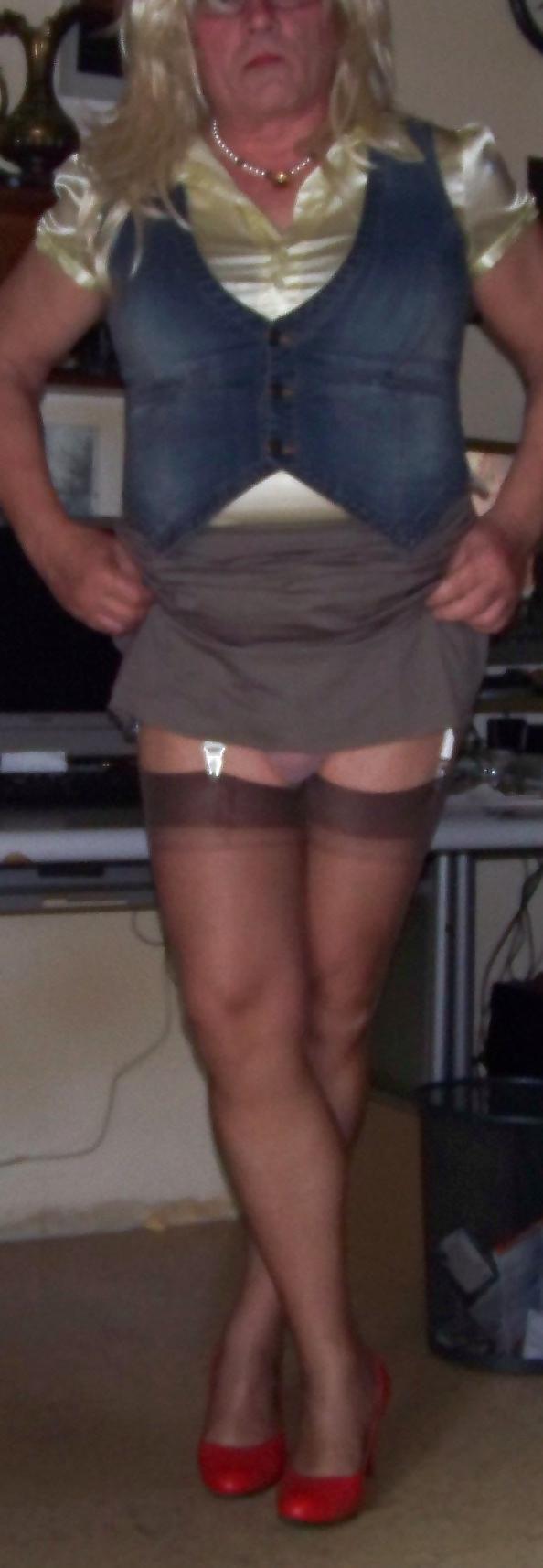 25P Sissy in Office again
