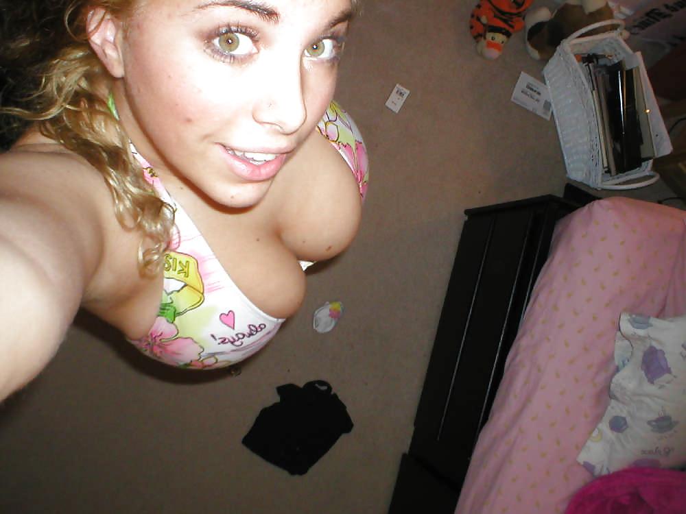 14P Girls night out wild friends