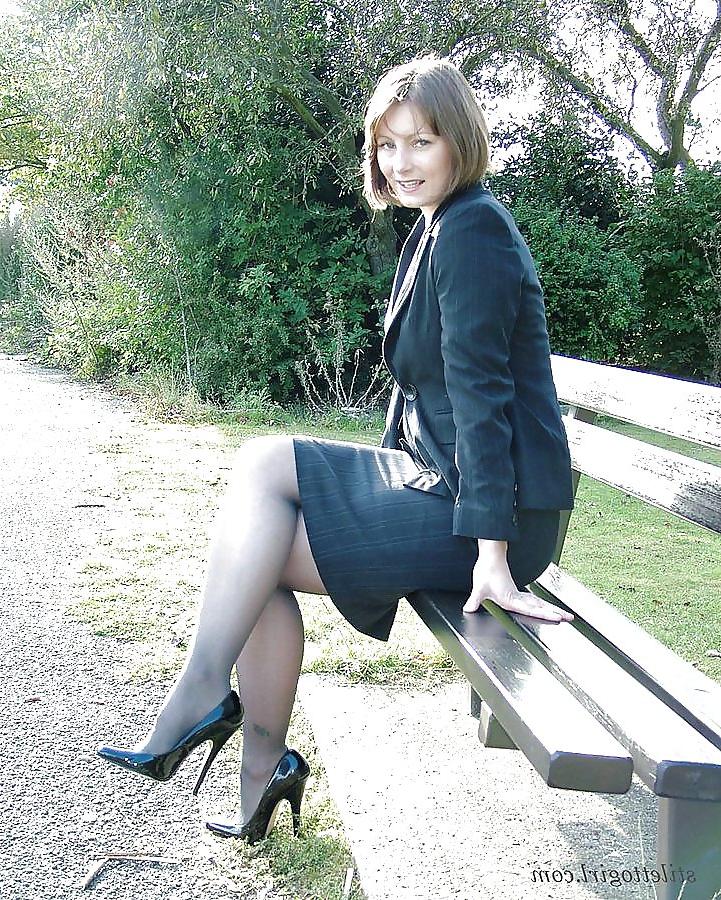 17P Business Women,Secretaries