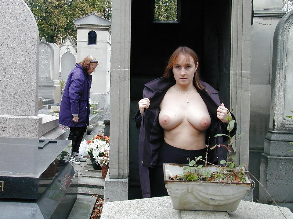 25P Flasher Wife